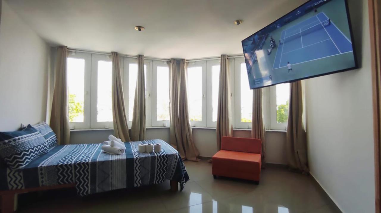 Guest House "Villa Klara Eilat" Heated Pool And Sauna All Year Round ภายนอก รูปภาพ
